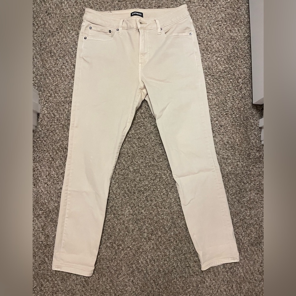Express Skinny Jeans. Cream. 32x30. Used.